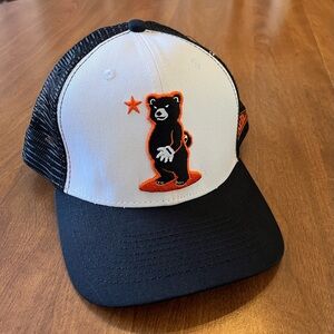 Baseballism California Pitching Bear trucker hat in San Francisco Giants colors